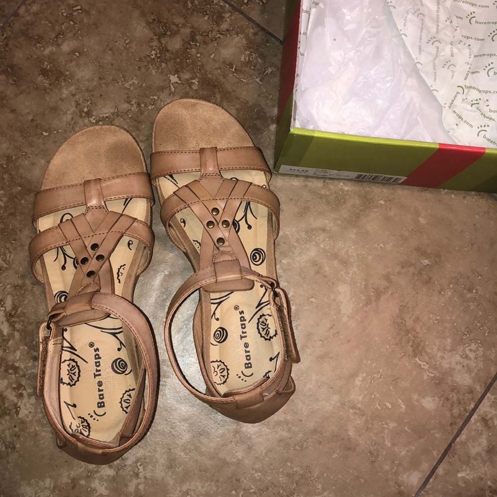Baretraps sandals